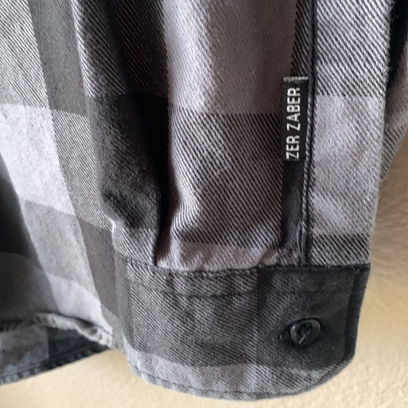 ZER ZABER Regular Fit Long Sleeve Gray Plaid Button Down Shirt - Picture 7 of 9